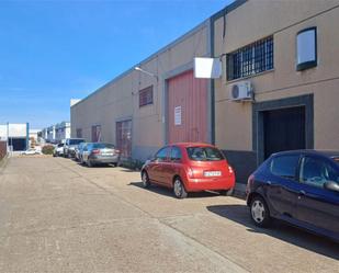 Vista exterior de Nau industrial de lloguer en Badajoz Capital amb Aire condicionat