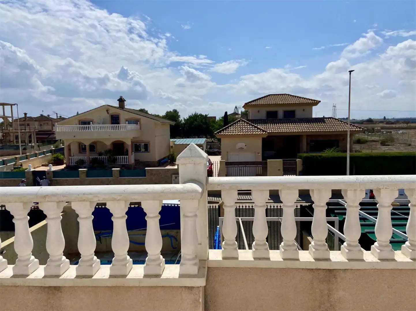 Vista exterior de Casa o chalet en venta en Los Alcázares con Aire acondicionado, Terraza y Piscina