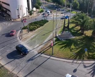 Vista exterior de Pis en venda en  Jaén Capital amb Aire condicionat, Terrassa i Piscina