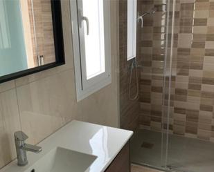 Bathroom of Flat to rent in Archidona  with Air Conditioner and Balcony