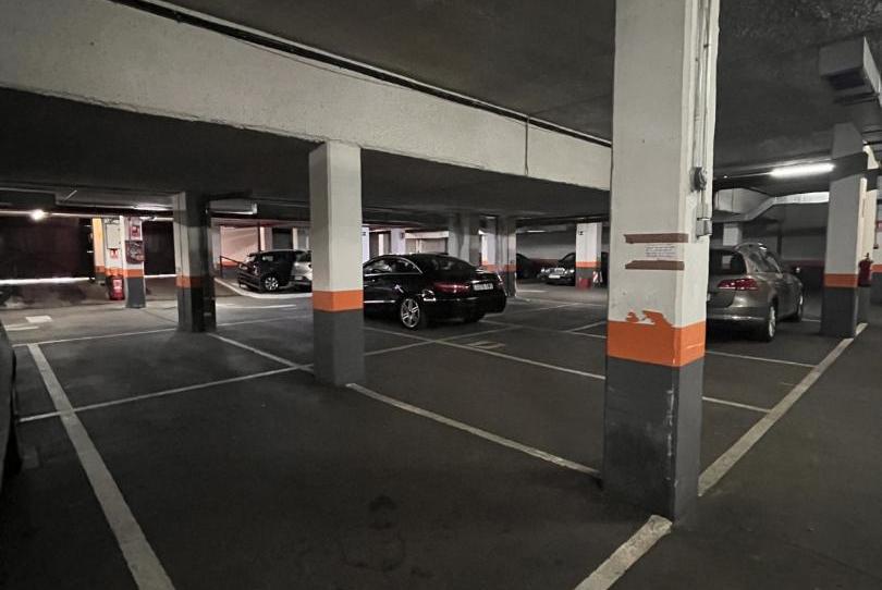 Photo 1 of Garage for sale in Calle de Arturo Soria, 110, San Pascual, Madrid