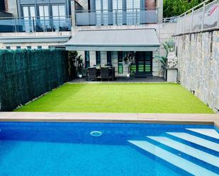 Swimming pool of House or chalet for sale in Bilbao   with Air Conditioner, Terrace and Swimming Pool