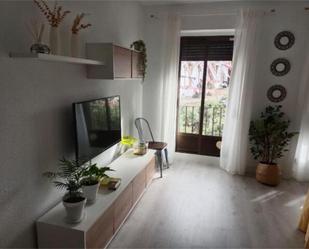 Bedroom of Flat to rent in Llerena