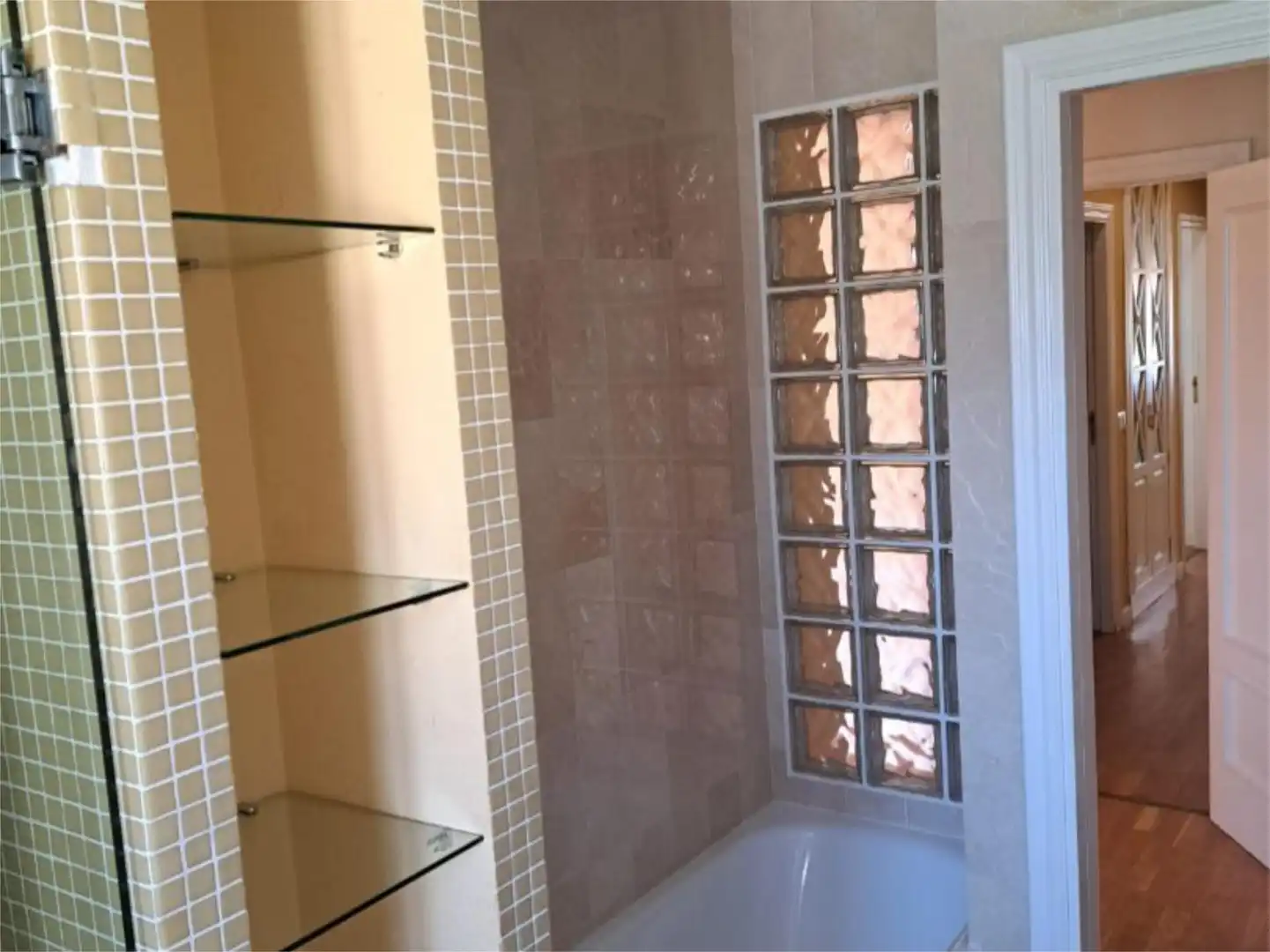 Bathroom of Detached homes for sale in Rincón de la Victoria  with Air Conditioner, Terrace and Swimming Pool