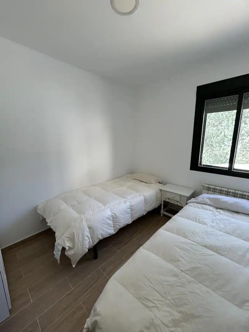 Casa o xalet en venda a Calle La Colmada, 16, Los Ángeles de San Rafael Dormitori de Casa o xalet en venda en El Espinar amb Terrassa, Traster i Moblat