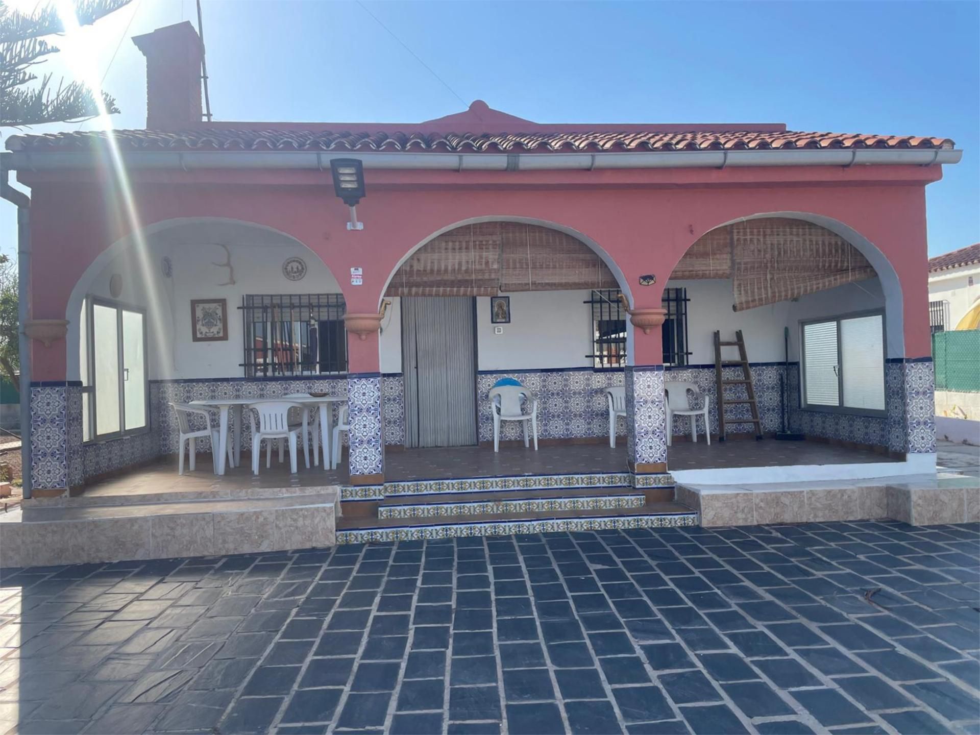 Vista exterior de Casa o xalet en venda en Pedralba amb Aire condicionat i Terrassa