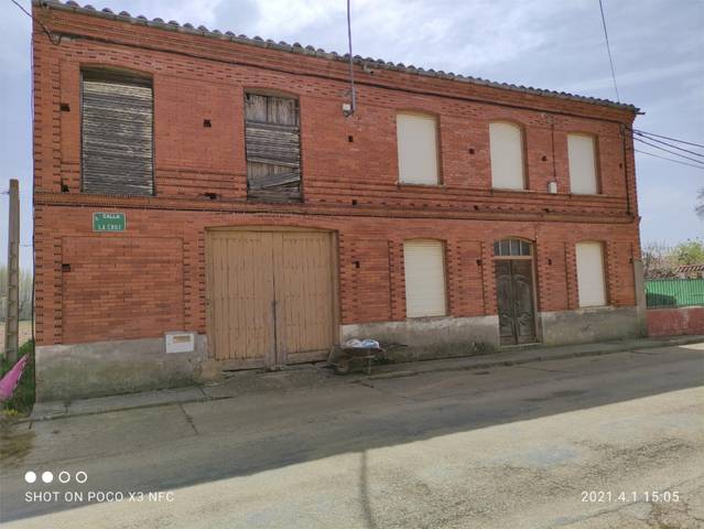 Casa-chalet en Venta en Calle la Cruz, 24 en Villamontán de la Valduerna