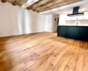 Flat for sale in  Barcelona Capital  with Balcony