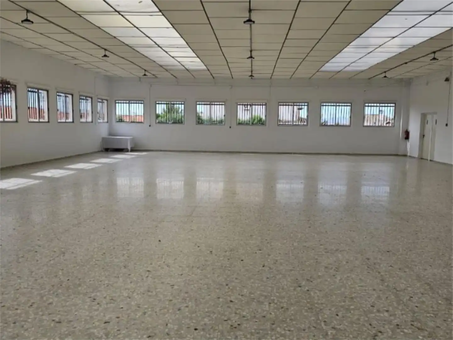 Industrial buildings for rent in La Puebla de Montalbán