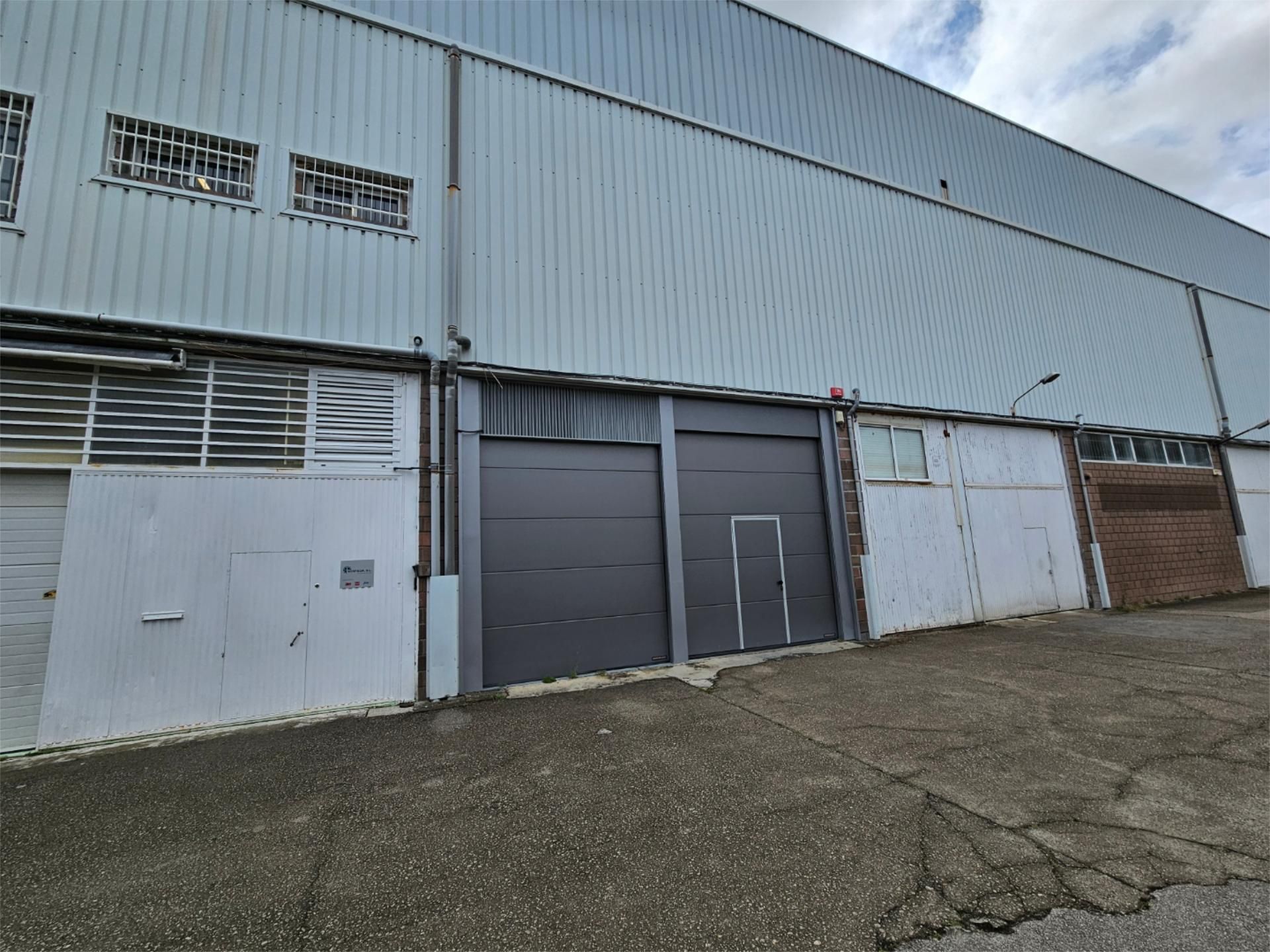 Exterior view of Industrial buildings for sale in Vigo   with Air Conditioner