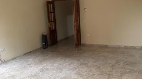 Photo 3 of Flat to rent in Avenida Al-nasir, 5, Santa Rosa - Valdeolleros, Córdoba
