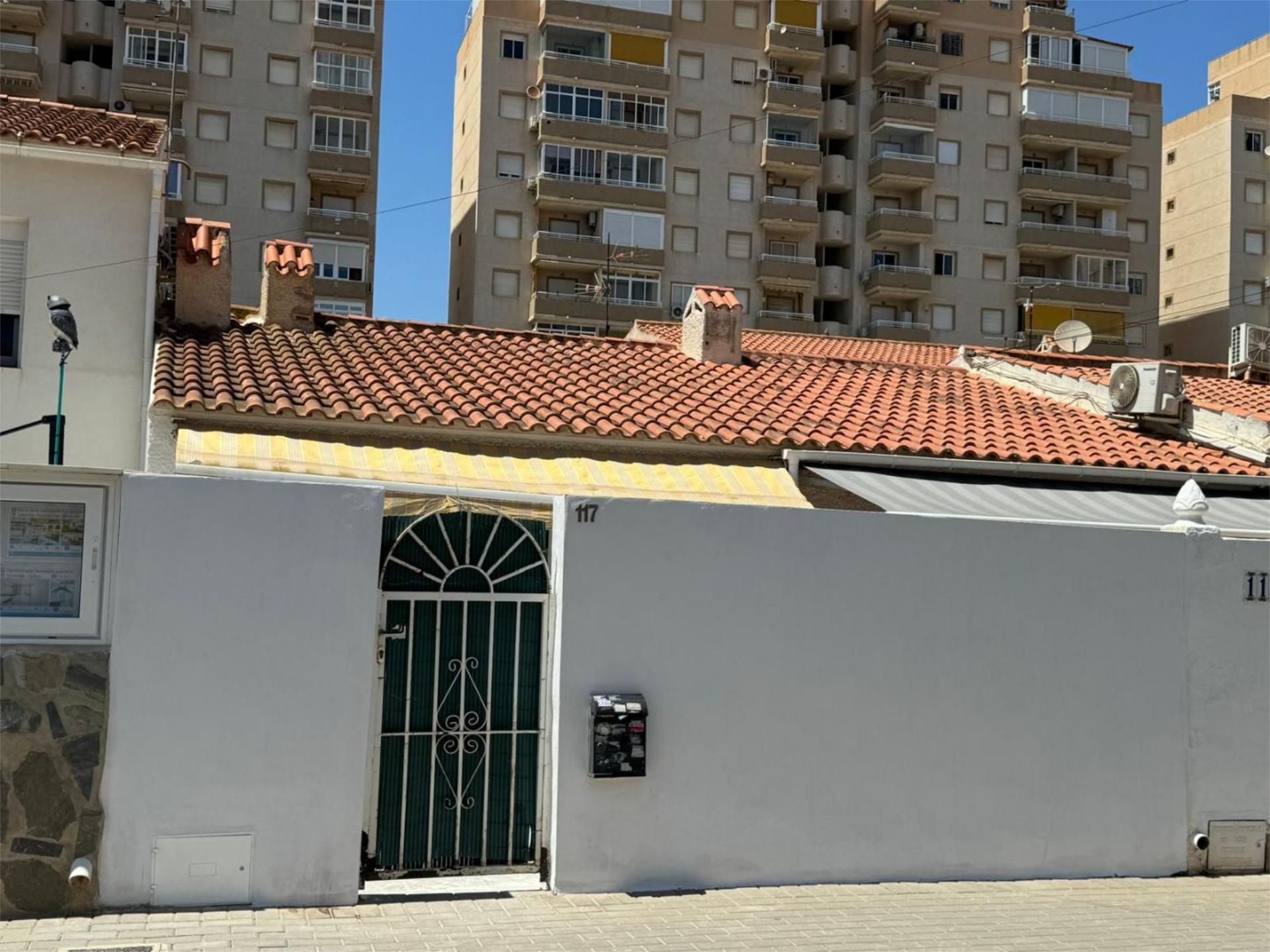 Exterior view of Single-family semi-detached for sale in Torrevieja
