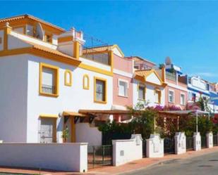 Vista exterior de Casa adosada de lloguer en Pulpí amb Terrassa i Piscina