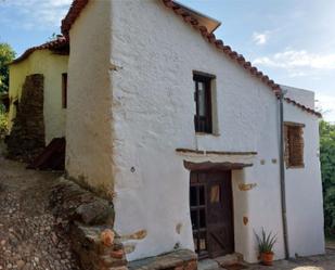 Vista exterior de Casa adosada en venda en Alájar amb Terrassa