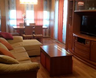 Living room of Attic for sale in Valladolid Capital  with Terrace and Swimming Pool