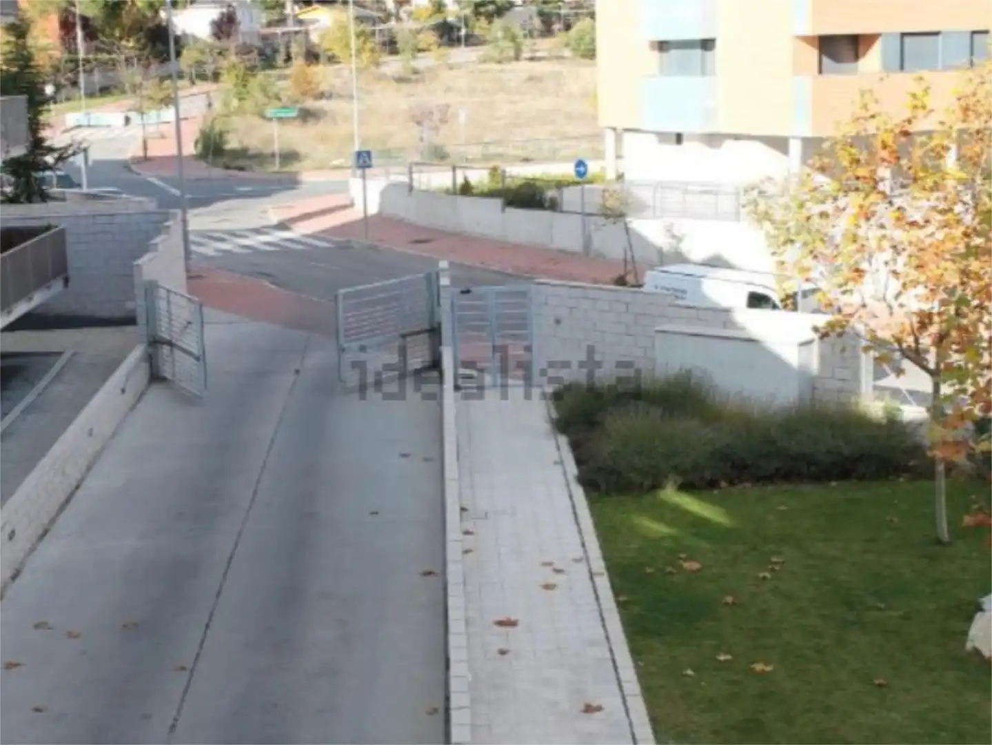 Exterior view of Garage for sale in Colmenar Viejo