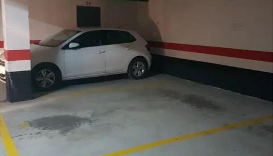 Foto 1 de Garatge en venda a Calle Der Bauhinias, 10, Caleta de Vélez, Málaga