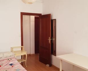 Bedroom of Flat for sale in  Sevilla Capital