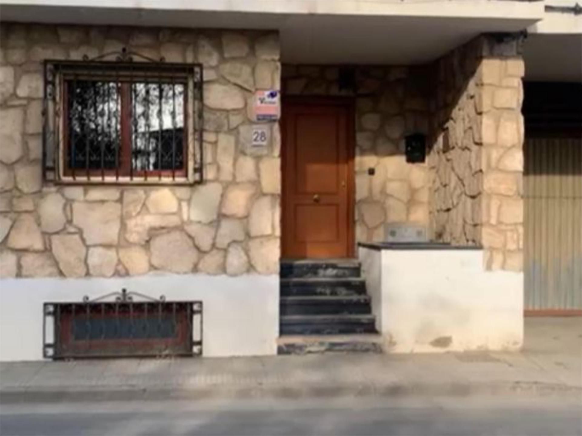 Vista exterior de Casa adosada en venda en  Zaragoza Capital amb Terrassa, Piscina i Balcó