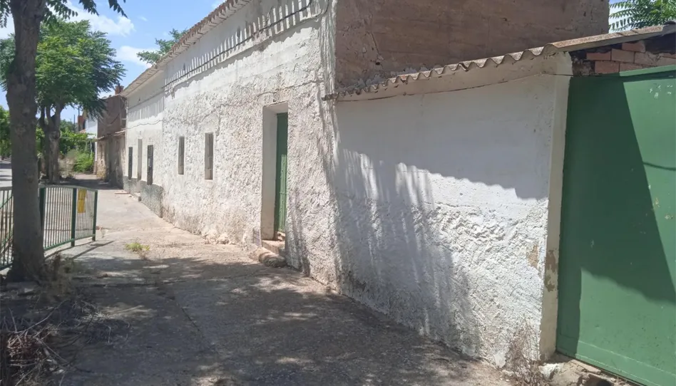 Single-family semi-detached for sale in Calle San Vicente, 41d, Lezuza, Albacete - image 1 Photo 1 of Single-family semi-detached for sale in Calle San Vicente, 41d, Lezuza, Albacete