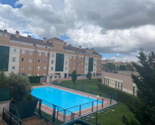 Piscina de Pis de lloguer en Arroyo de la Encomienda amb Terrassa, Piscina i Balcó