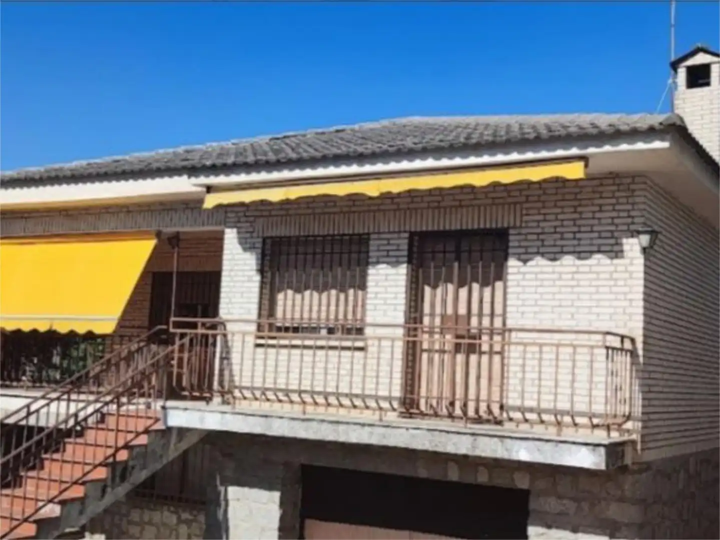 Casa o chalet en venta en Calle Arroyo, 1, San Pablo de los Montes Vista exterior de Casa o chalet en venta en San Pablo de los Montes con Terraza, Trastero y Amueblado