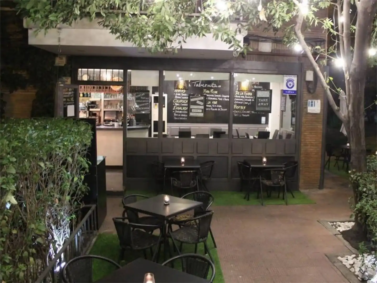 Local en venta en Calle de Arturo Soria, 243, Atalaya Local en venta en Madrid con Aire acondicionado, Calefacción y Amueblado