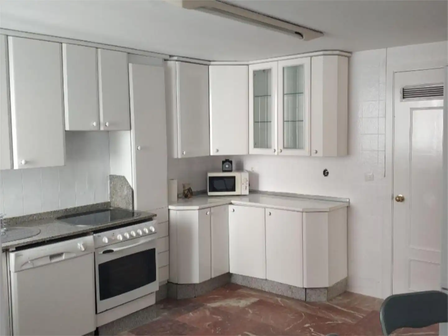 Habitación en Plaza de Colón, 246, Ollerías - San Cayetano Habitación en Plaza de Colón, 246, Ollerías - San Cayetano