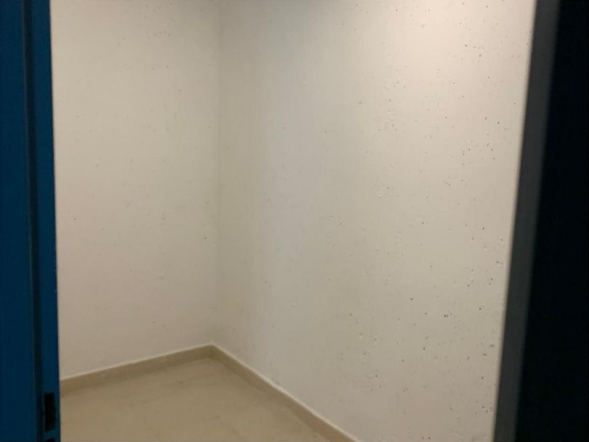 Box room for sale in  Sevilla Capital