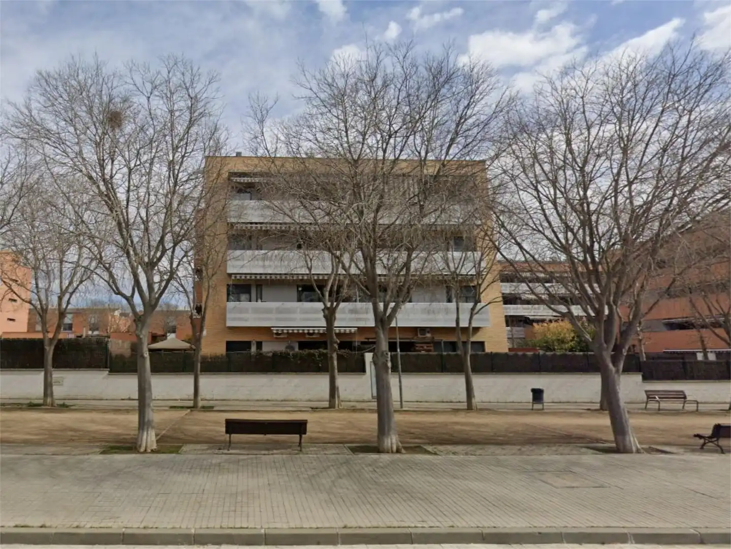 Piso en venta en Carrer la Baronia, 16, Santa Perpètua de Mogoda Vista exterior de Piso en venta en Santa Perpètua de Mogoda con Terraza, Trastero y Piscina