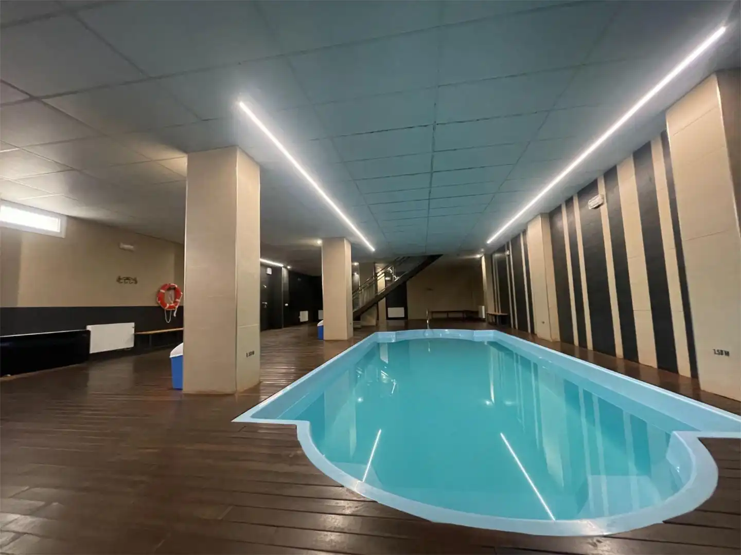 Piscina de Àtic en venda en Sierra Nevada amb Calefacció, Parquet i Traster