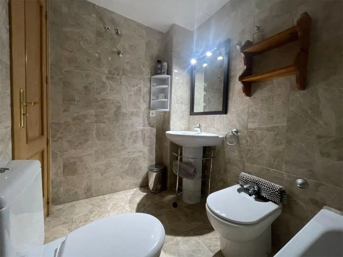 Bany de Àtic en venda en Sierra Nevada amb Calefacció, Parquet i Traster