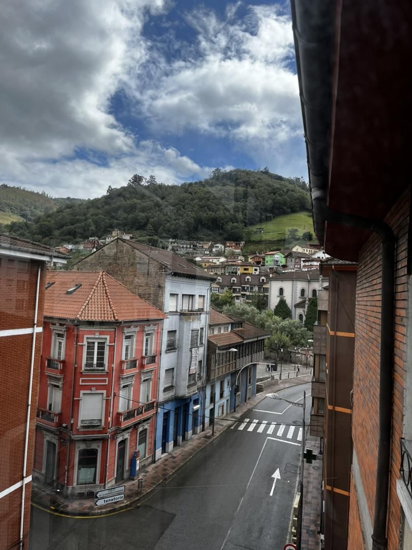Vista exterior de Pis en venda en Mieres (Asturias) amb Calefacció, Terrassa i Traster