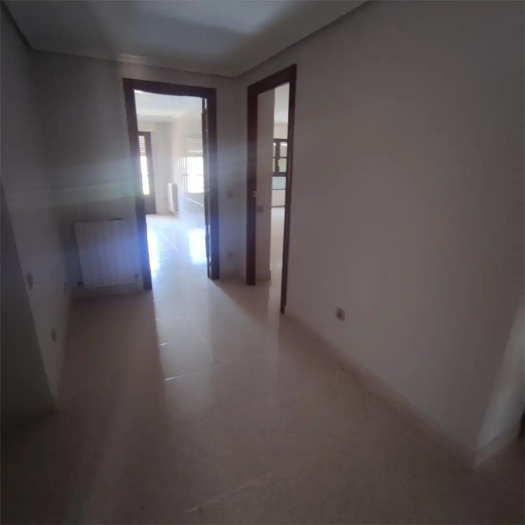 Wohnung zum Verkauf in Torrecilla En Cameros mit Heizung, Terrasse und Abstellraum
