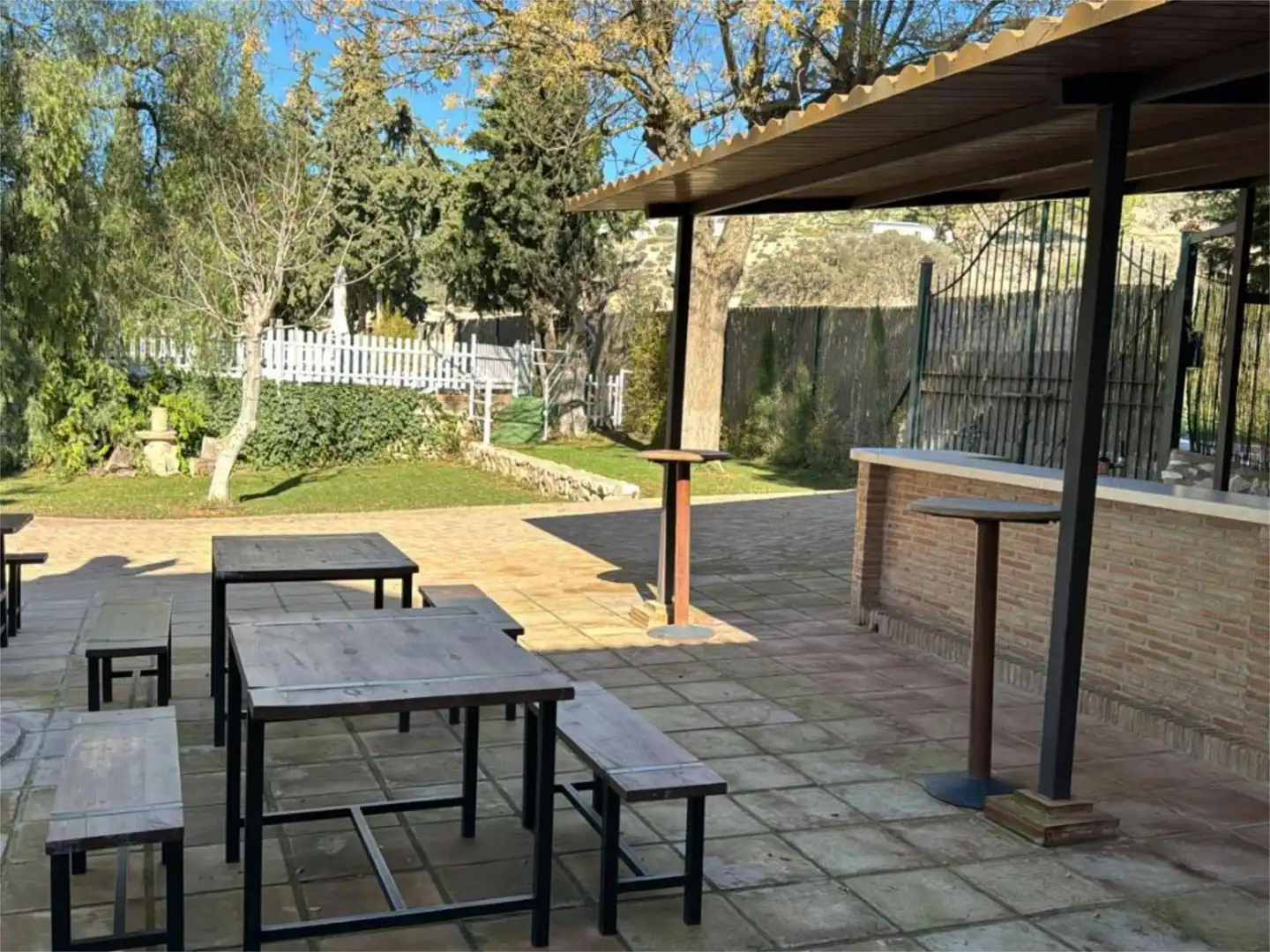 Finca rústica en venta en Calle Triana, 17, Gilena Terraza de Finca rústica en venta en Gilena con Aire acondicionado y Piscina