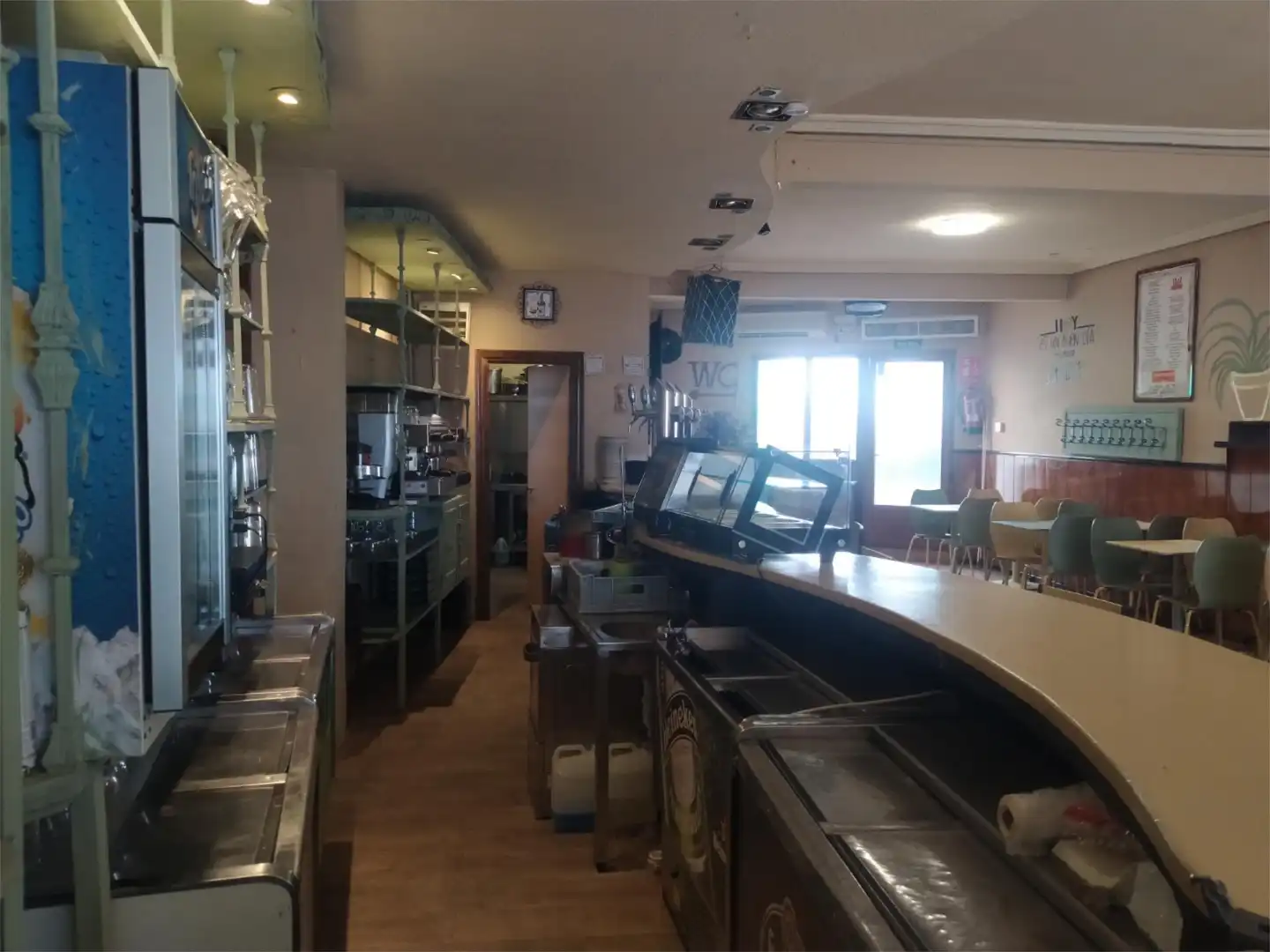 Local en venta en Calle José Antonio, 33, Valdefuentes