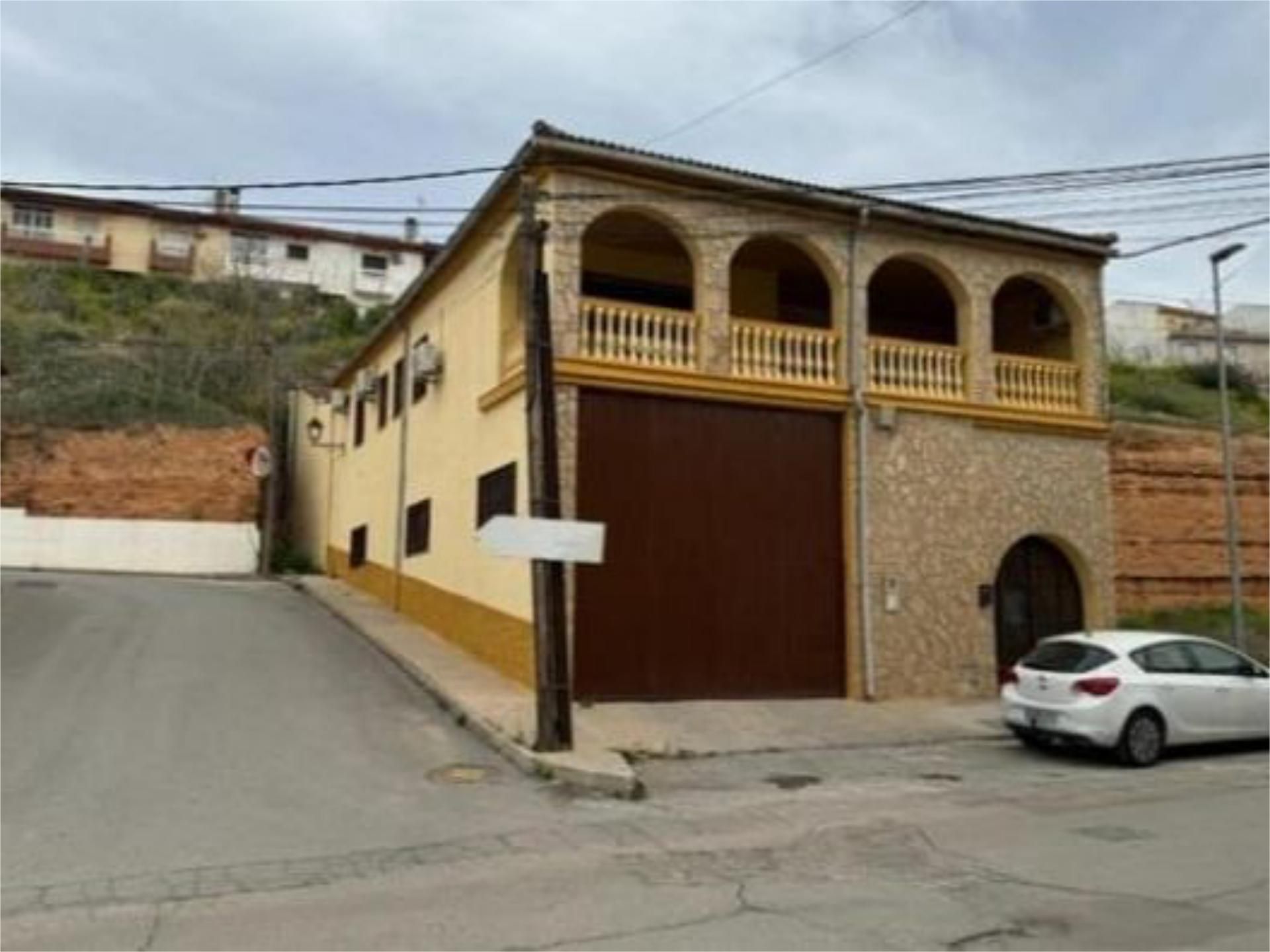 Exterior view of Single-family semi-detached for sale in Iznalloz  with Air Conditioner and Terrace