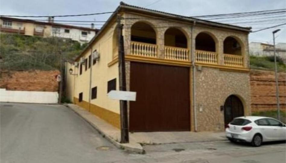 Casa adosada en venda a Calle Ganivet, 107, Iznalloz, Granada - imatge 1 Foto 1 de Casa adosada en venda a Calle Ganivet, 107, Iznalloz, Granada