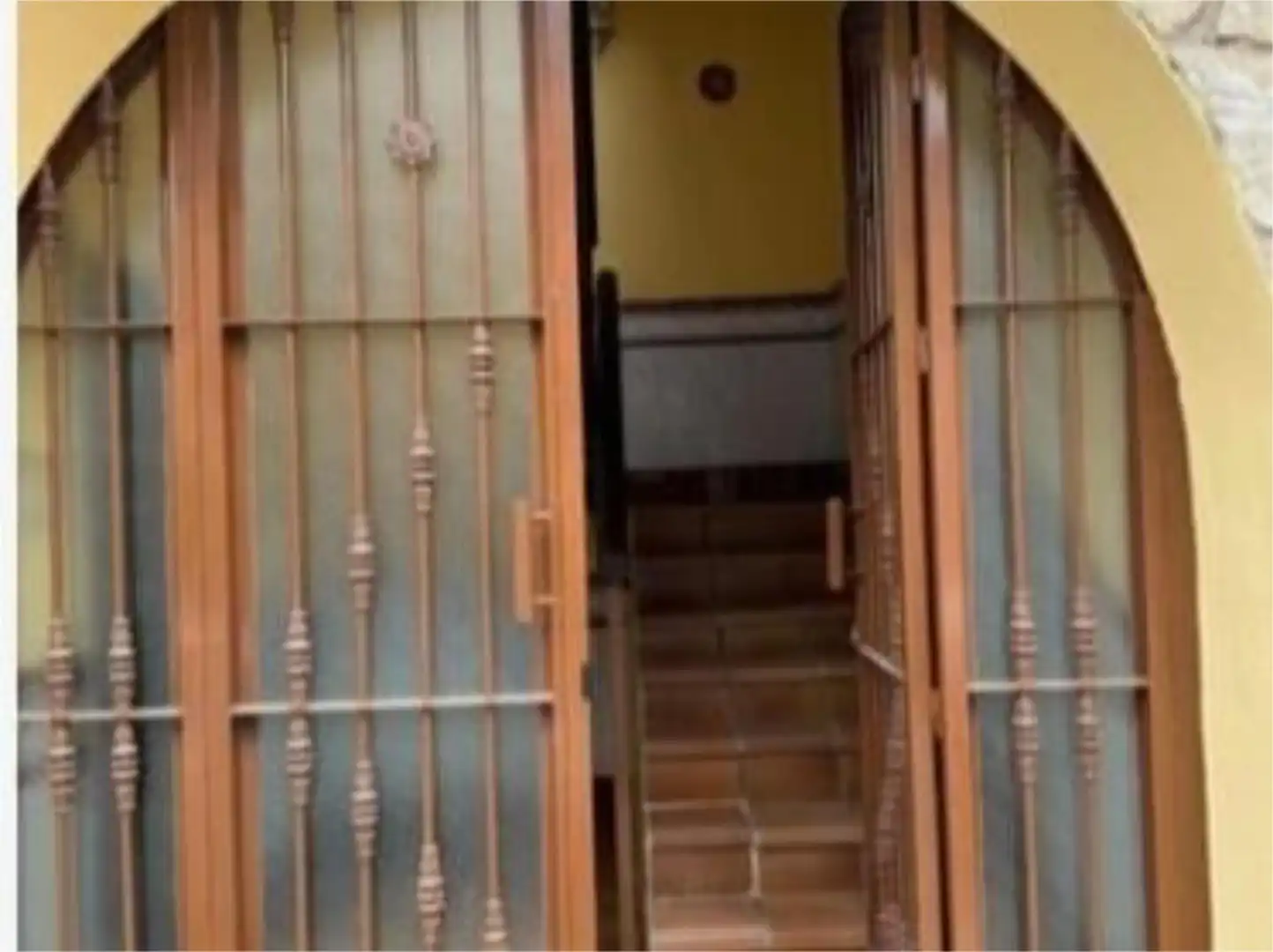 Casa adosada en venta en Calle Ganivet, 107, Iznalloz Casa adosada en venta en Iznalloz con Aire acondicionado y Terraza
