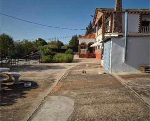 Exterior view of Single-family semi-detached for sale in Puerto Lápice  with Terrace and Swimming Pool