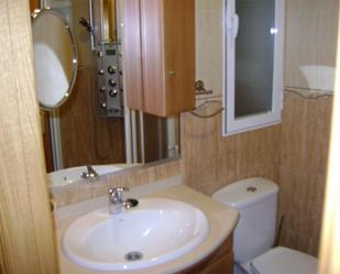 Bathroom of Flat to rent in Talavera de la Reina  with Air Conditioner, Terrace and Balcony