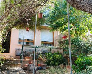 Jardí de Casa adosada en venda en Tortosa amb Aire condicionat, Terrassa i Piscina