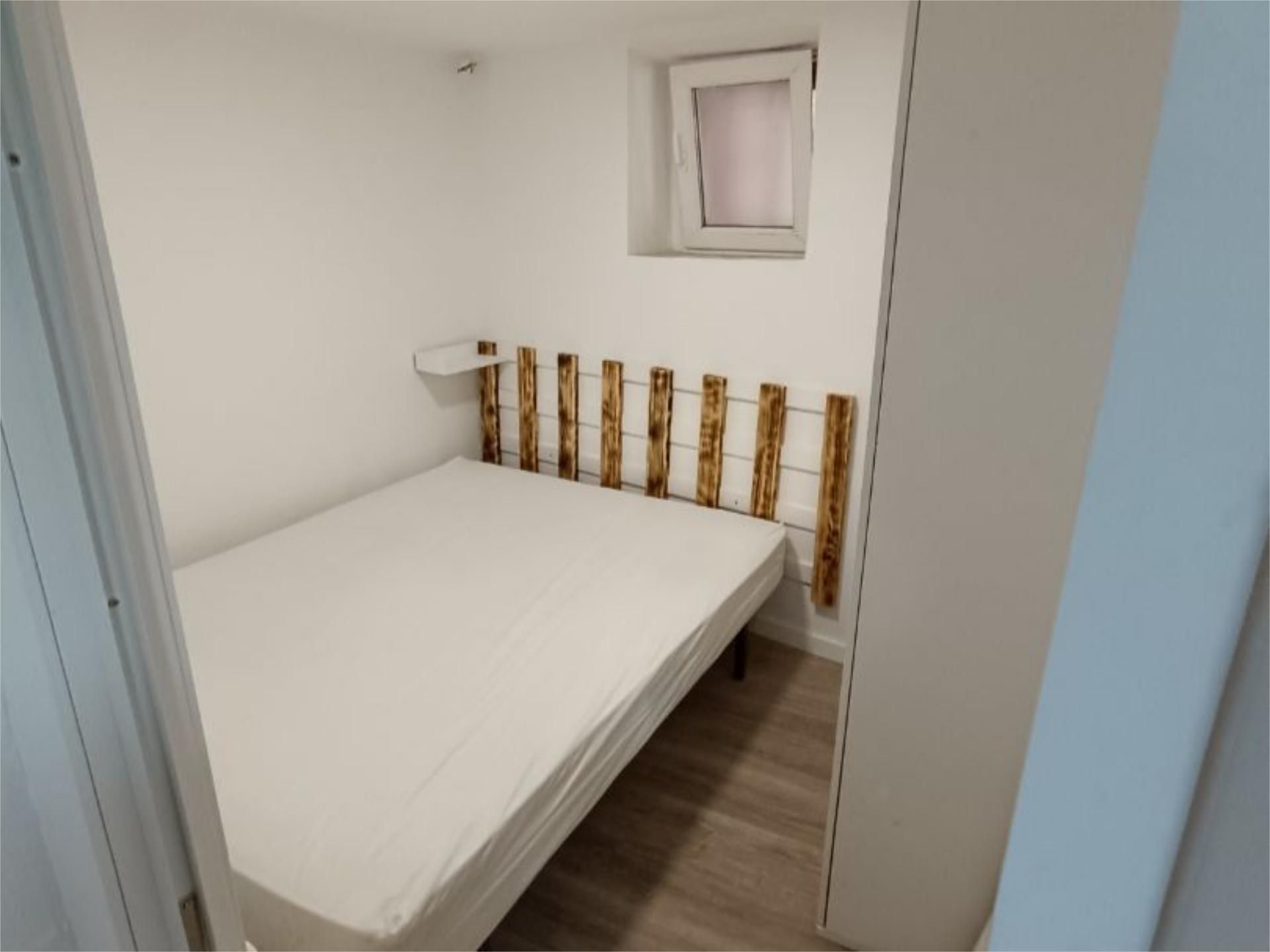 Bedroom of Flat to share in Molina de Aragón