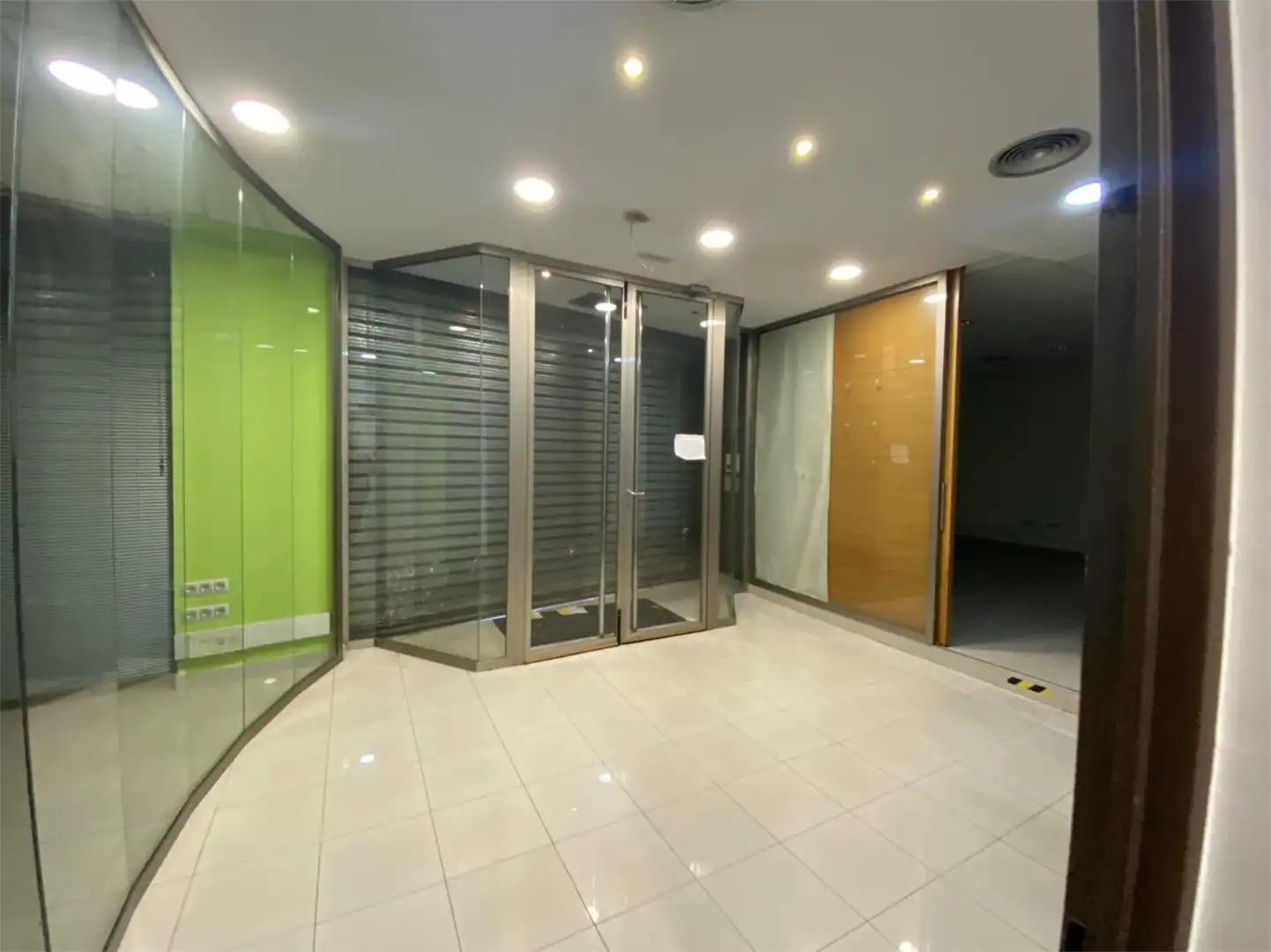 Study for rent in Camino Bajo de Huétor, 21, Cervantes Study for rent in Granada with Air Conditioner, Heating and Storage room