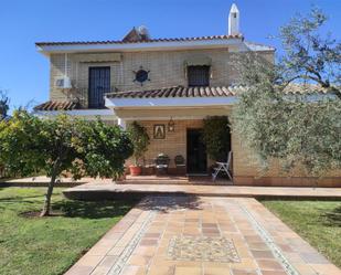 Jardí de Casa o xalet en venda en Espartinas amb Aire condicionat, Terrassa i Piscina