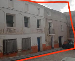 Vista exterior de Casa adosada en venda en Calatorao amb Calefacció, Terrassa i Traster