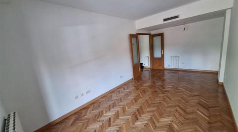Foto 3 de Piso de alquiler en Paseo del Molino, 5, Legazpi, Madrid