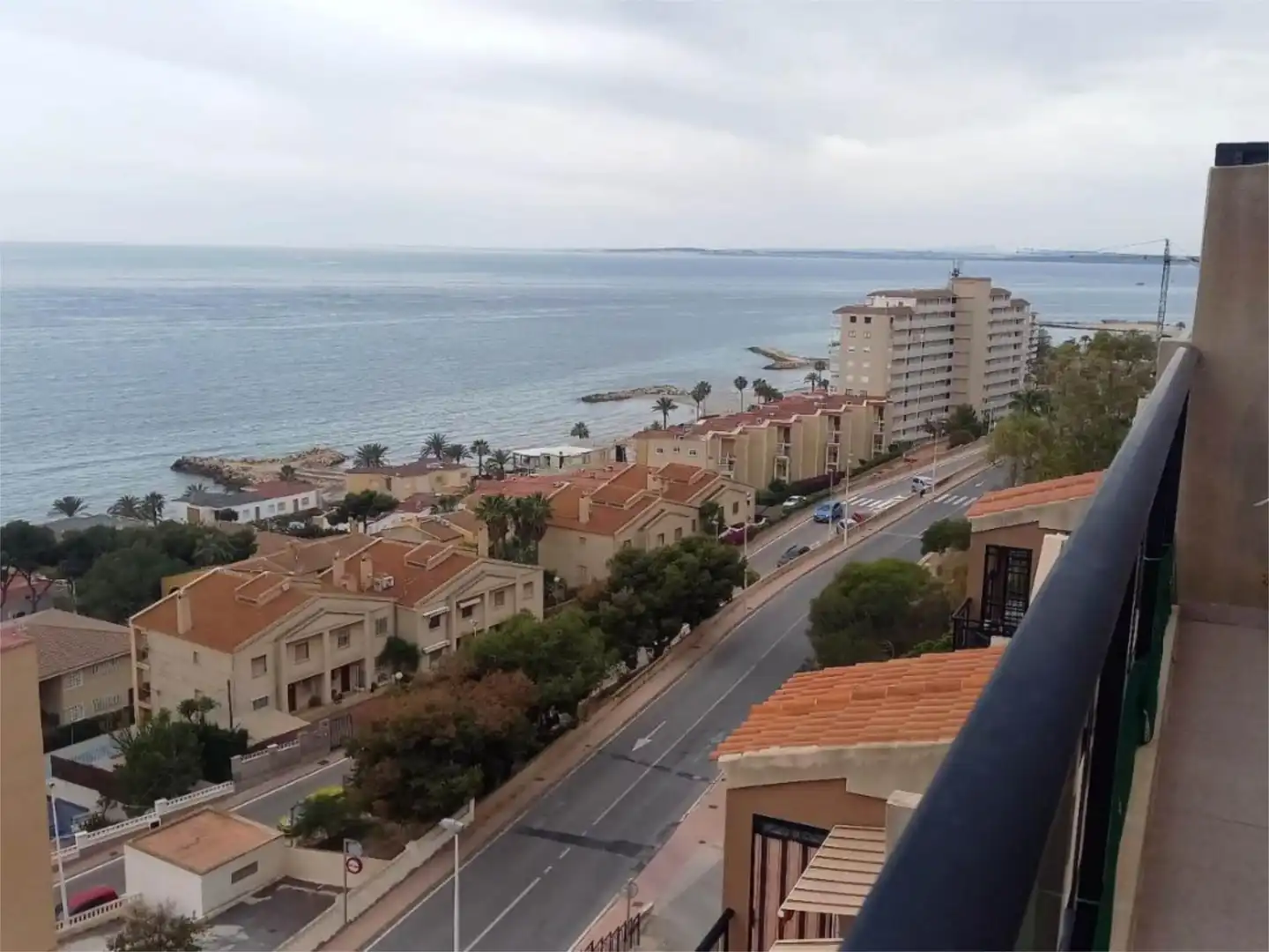 Wohnung zur Miete in Avinguda Catalanet, 31, Calas Santa Pola Este Außenansicht von Wohnung zur Miete in Santa Pola mit Heizung, Privatgarten und Schwimmbad
