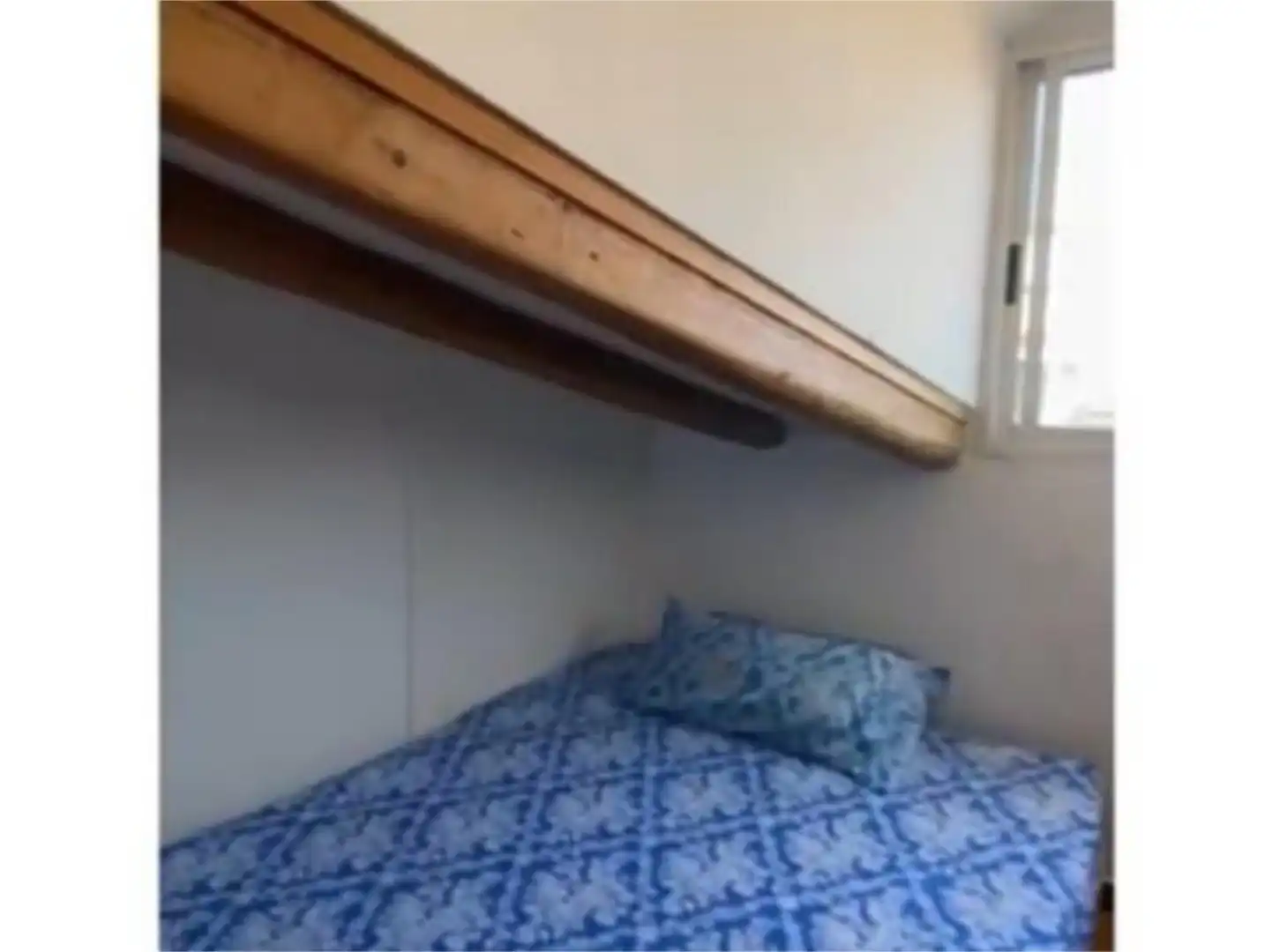Room in Calle Mayor, 43, Sol