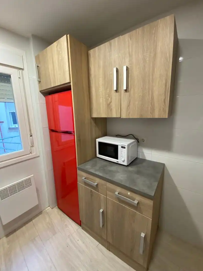 Cocina de Piso para compartir en Miranda de Ebro con Calefacción, Parquet y Amueblado